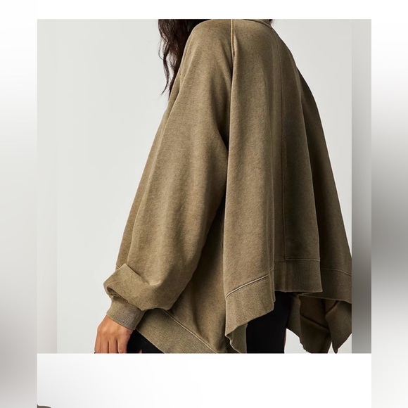 Free People Rework It & Reverse It Sweatshirt. Light green - Picture 3 of 4